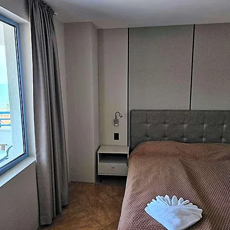 Hotel Bora Bora 3*